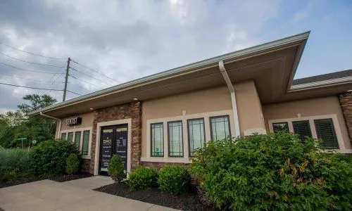 Isaacs-Family-Dental_2020_Office-6-500x300-640w